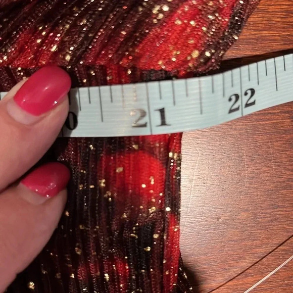 Figueroa & Flower Womens Blouse Red/Black PL Sheer Lined Keyhole Sparkly NWT - Picture 10 of 15